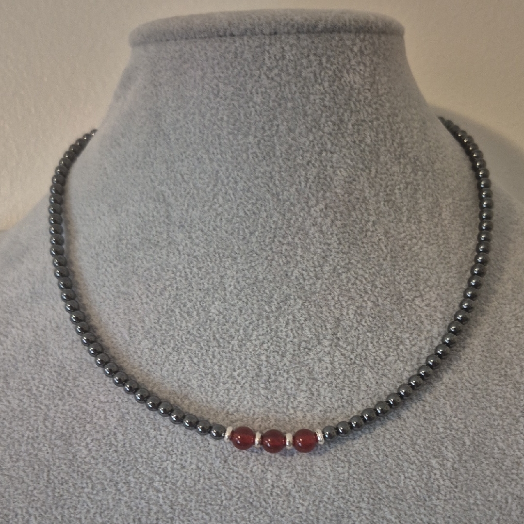 Hemitite / Red Agate Matching Choker & Braclet